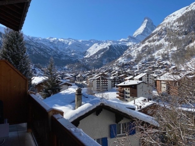 Blick vom Balkon der Ferienwohnung in Zermatt
