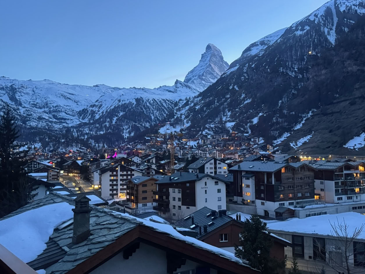 Blick vom Balkon der Ferienwohnung in Zermatt